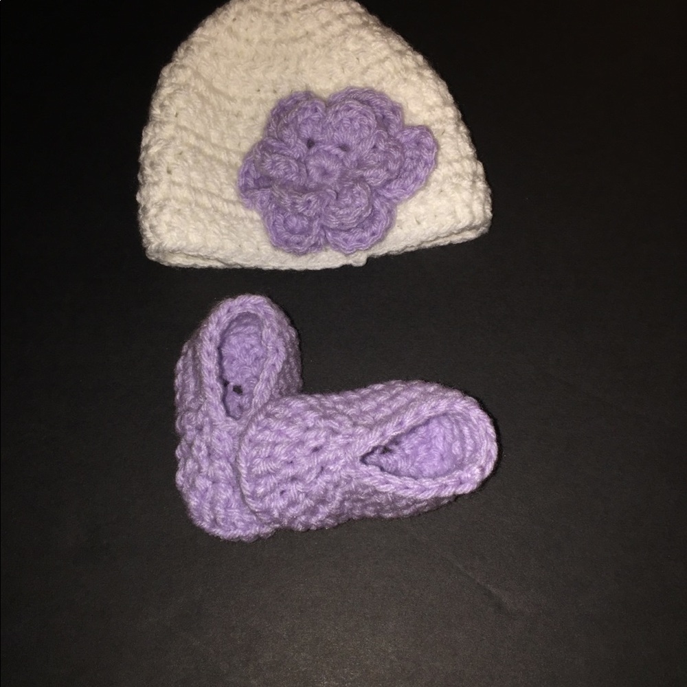 Hat and booties set